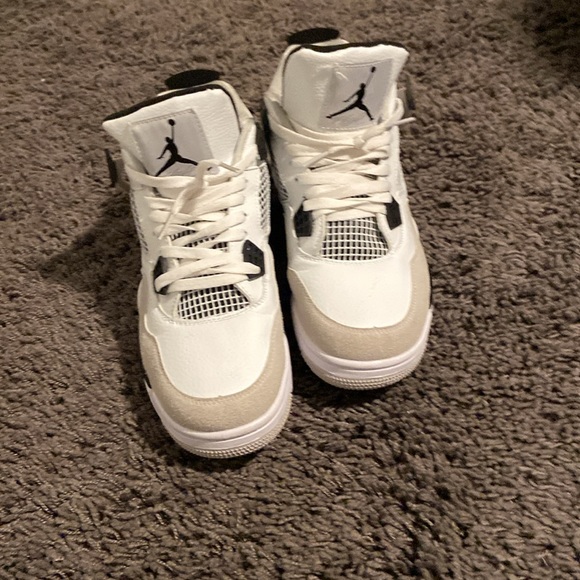 Jordan 4s main image 4
